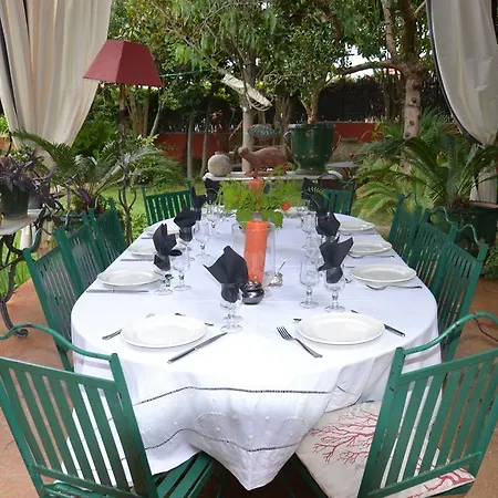 Alojamento de Acomodação e Pequeno-almoço Casa Montes *