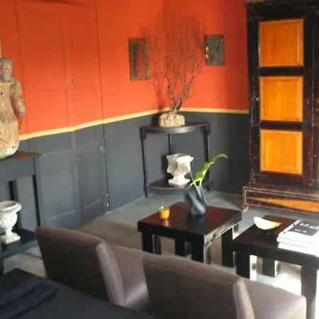 Alojamento de Acomodação e Pequeno-almoço Casa Montes *